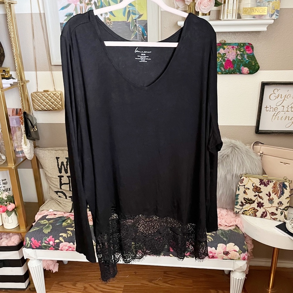 Lane Bryant black lace knit hem top size 26/28